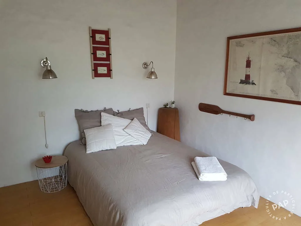 Chambre avec lit 140